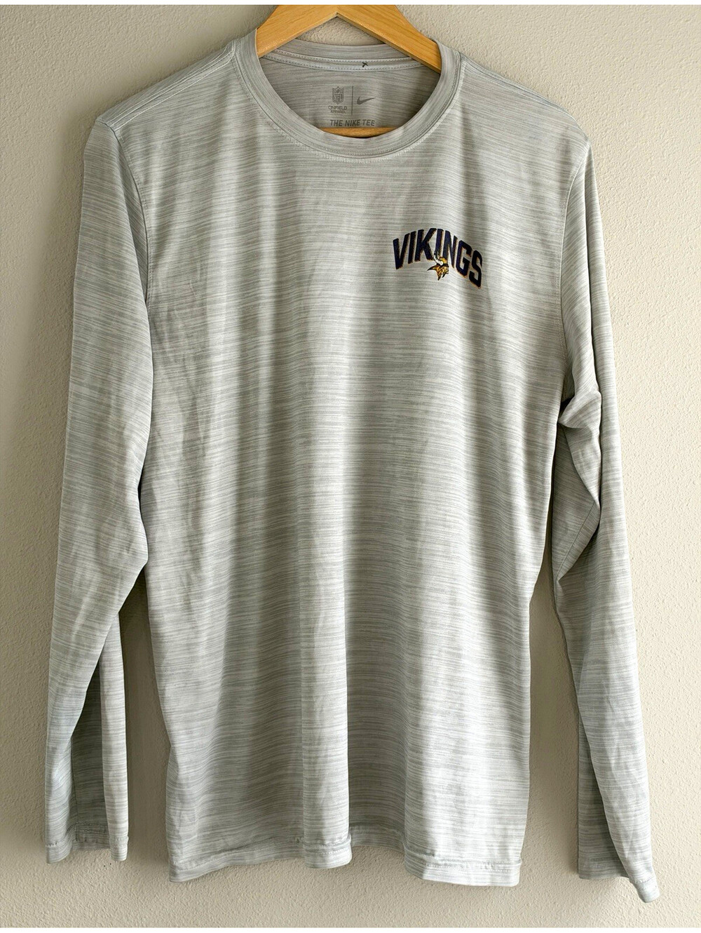 Nike Minnesota Vikings NFL Dri-FIT Gray Long Sleeve Shirt Officially Licensed L